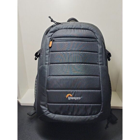 LowePro Tahoe BP 150. Lightweight Compact Camera Backpack for Cameras (Black) - Picture 1 of 7